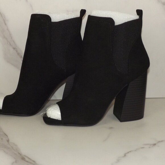 Qupid Chandler-56 Black Peep-Toe Block Heel Booties – NWOT - Picture 6 of 10